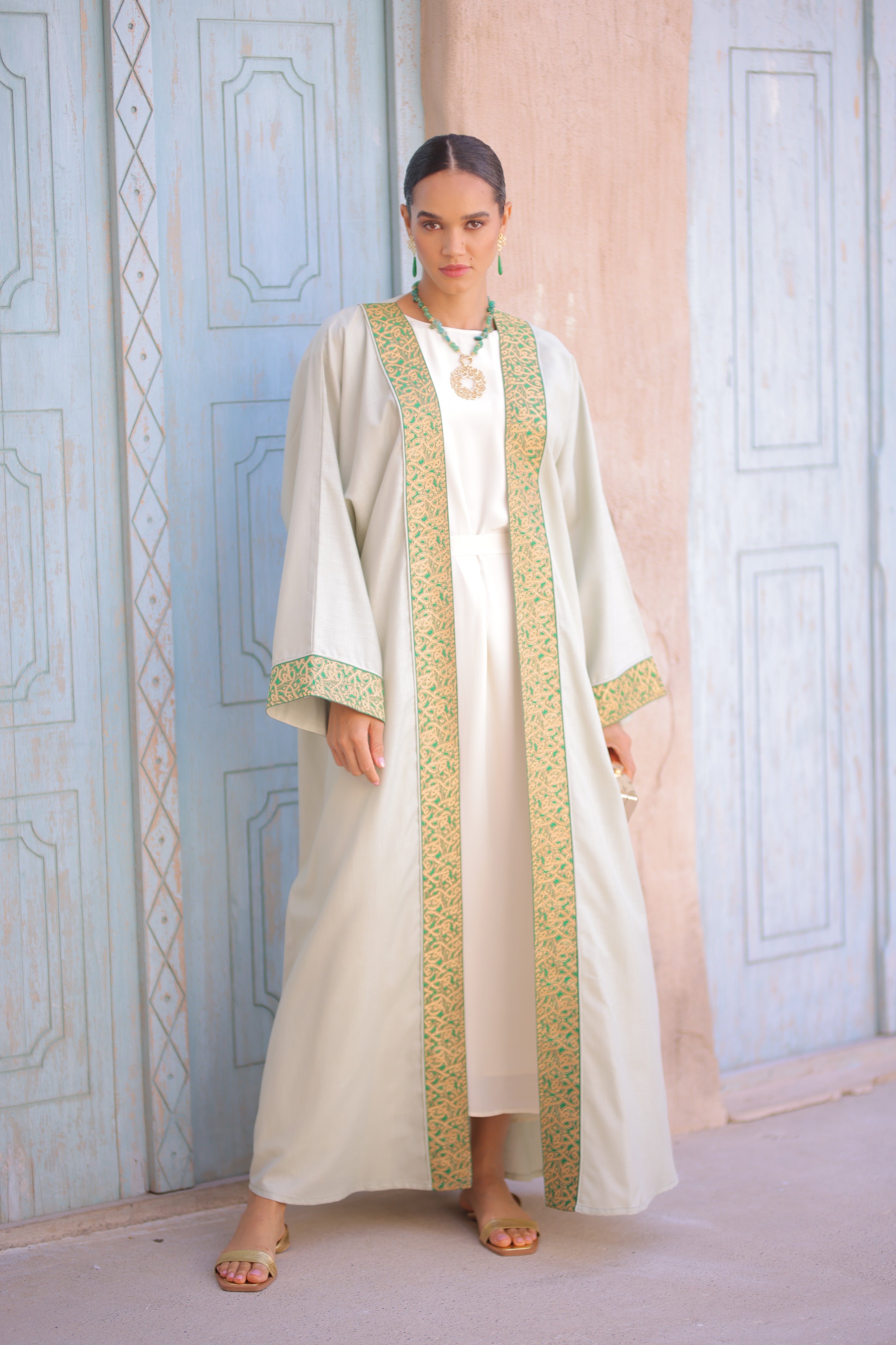 SHAUQ ABAYA| MINT