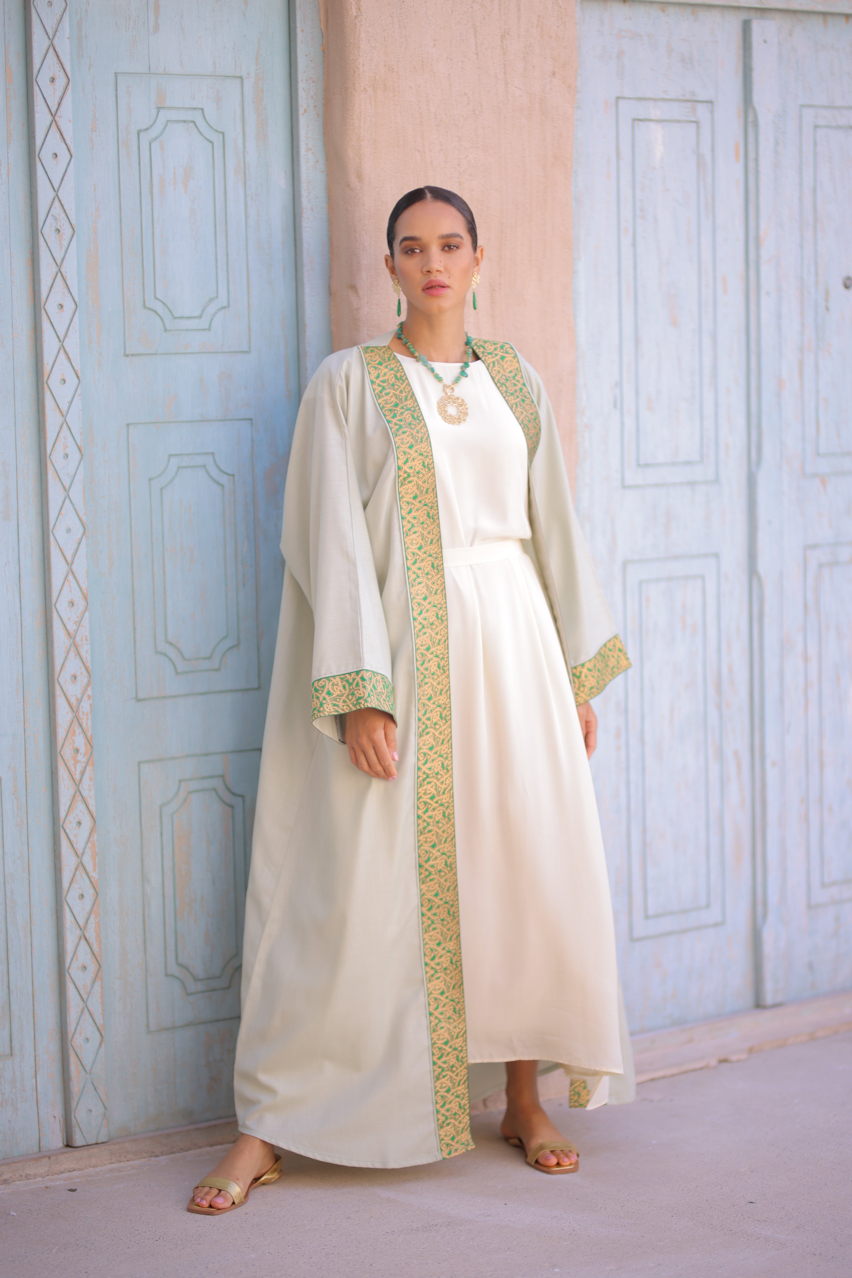 SHAUQ ABAYA| MINT