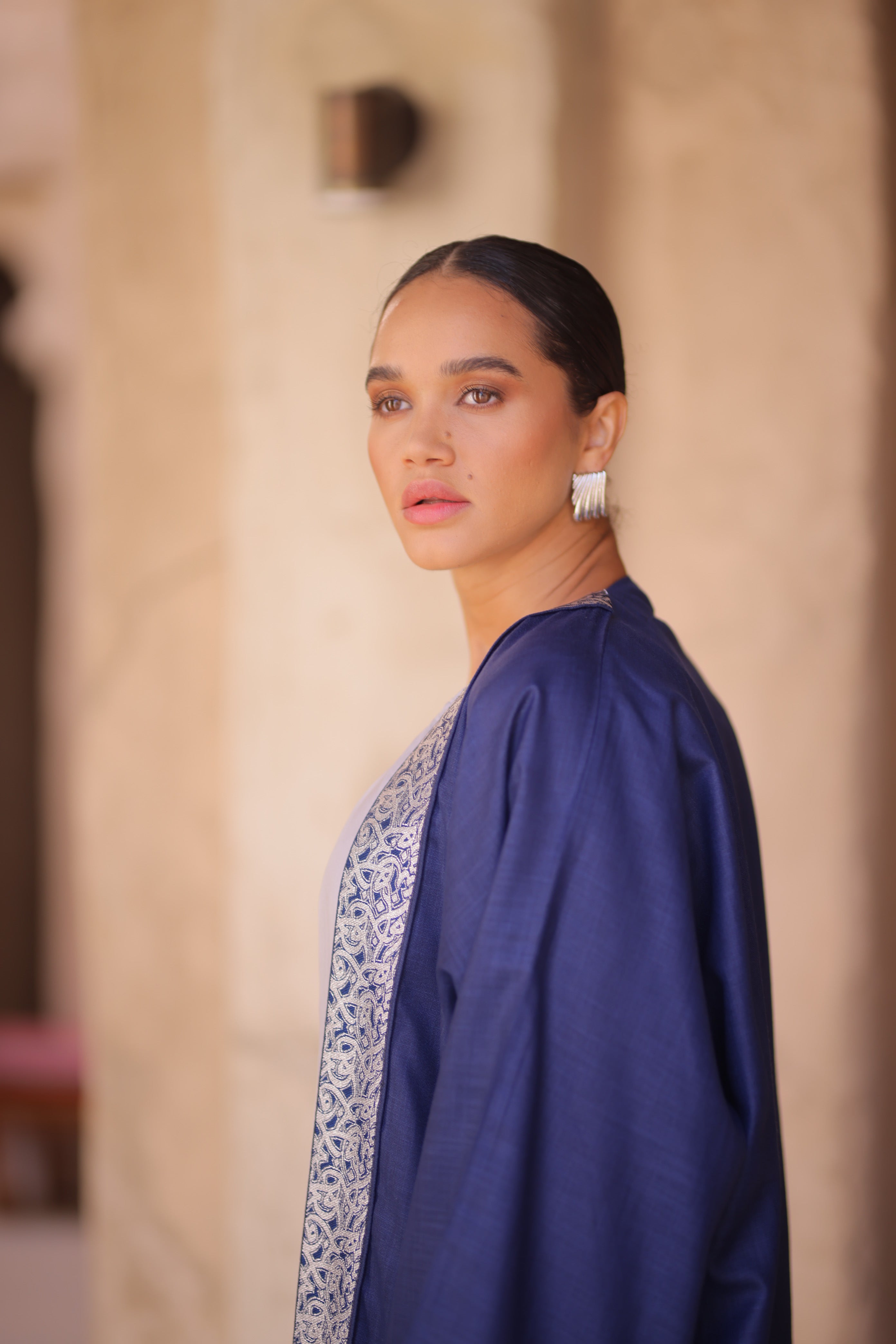 SHAUQ ABAYA| BLUE