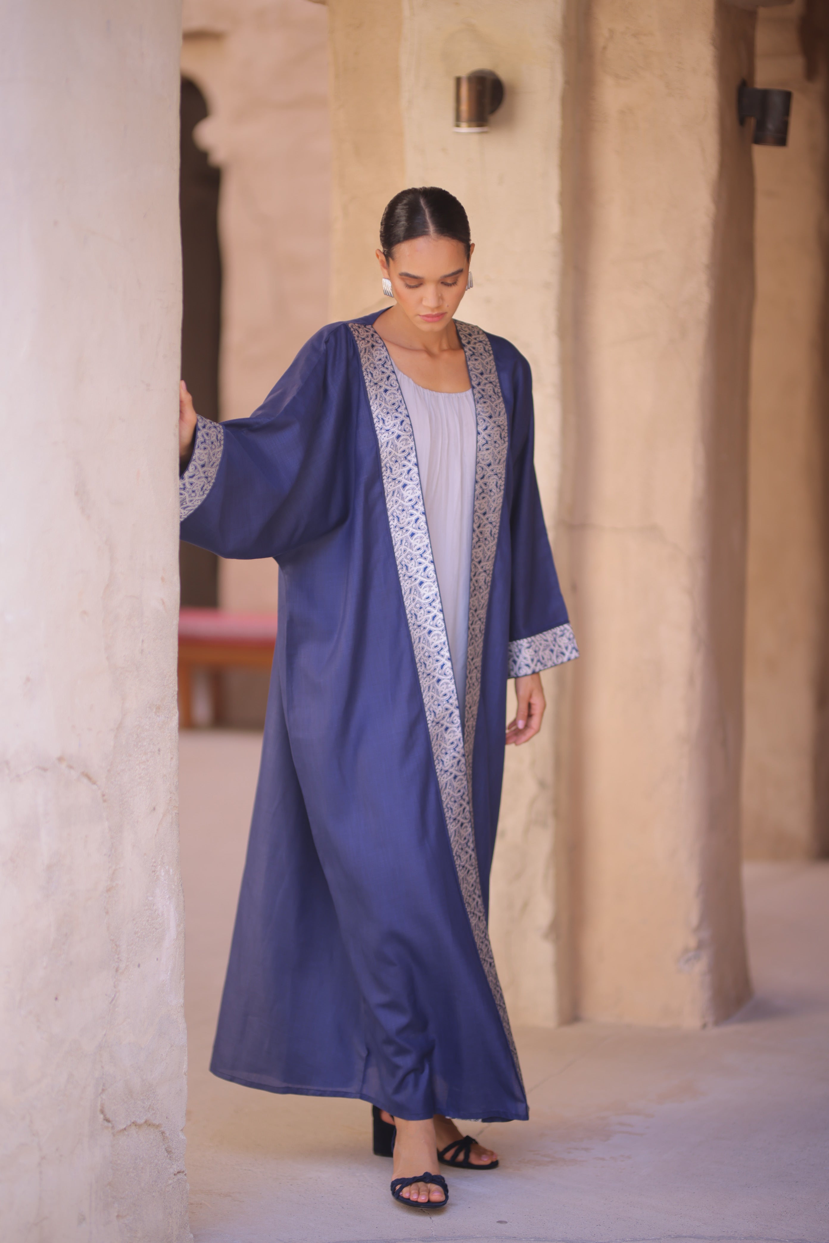 SHAUQ ABAYA| BLUE