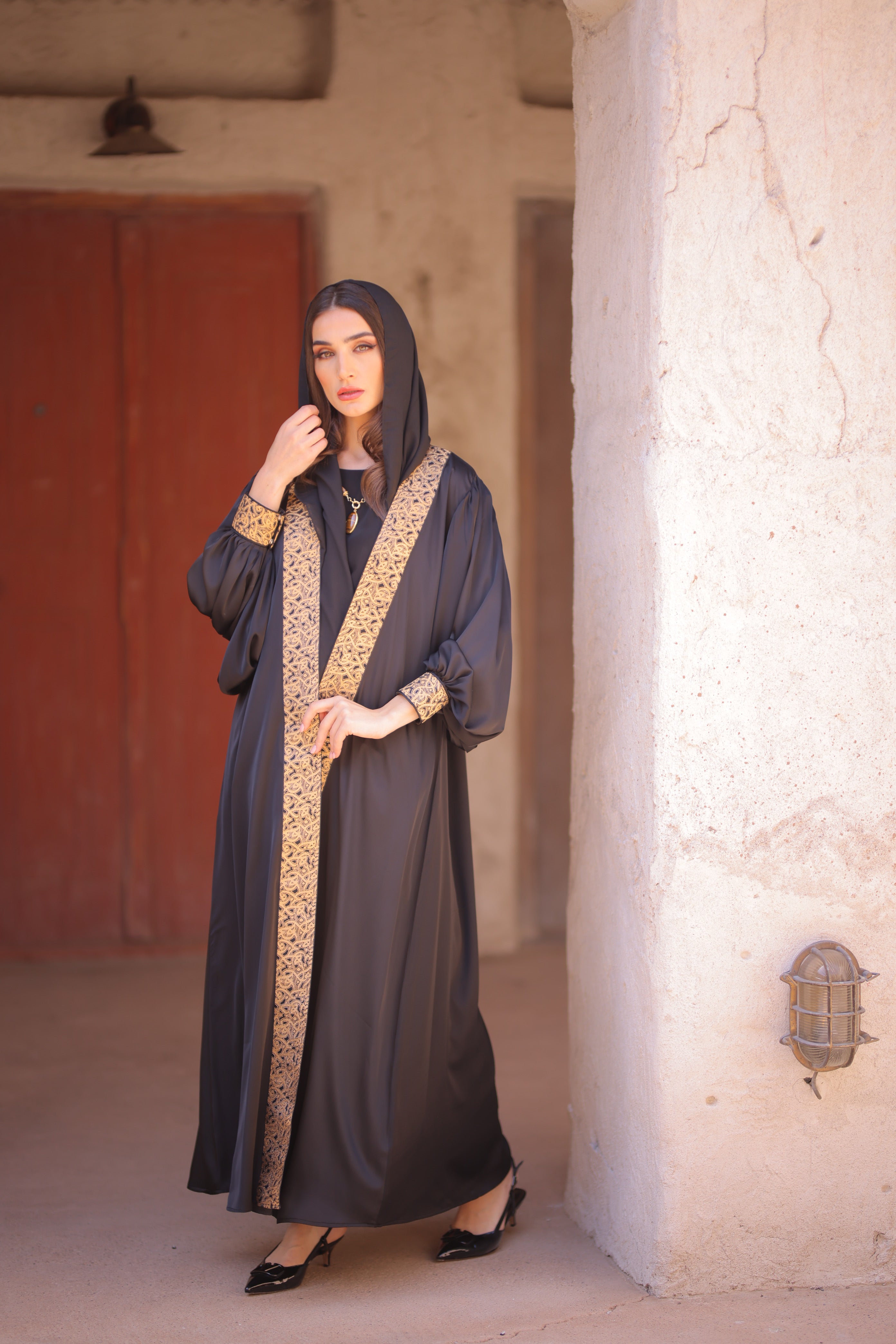 LAYALY ABAYA SET|BLACK'GOLD